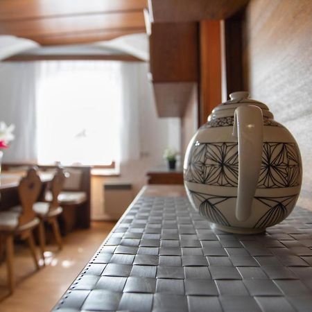Traditional Old Town Apartment Hall in Tirol Exteriér fotografie