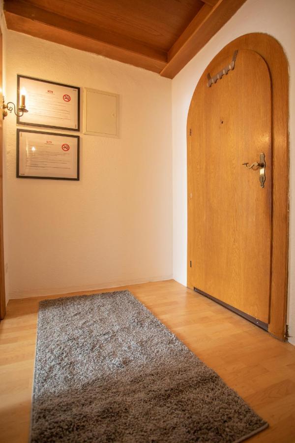 Traditional Old Town Apartment Hall in Tirol Exteriér fotografie