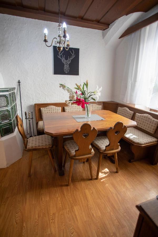 Traditional Old Town Apartment Hall in Tirol Exteriér fotografie
