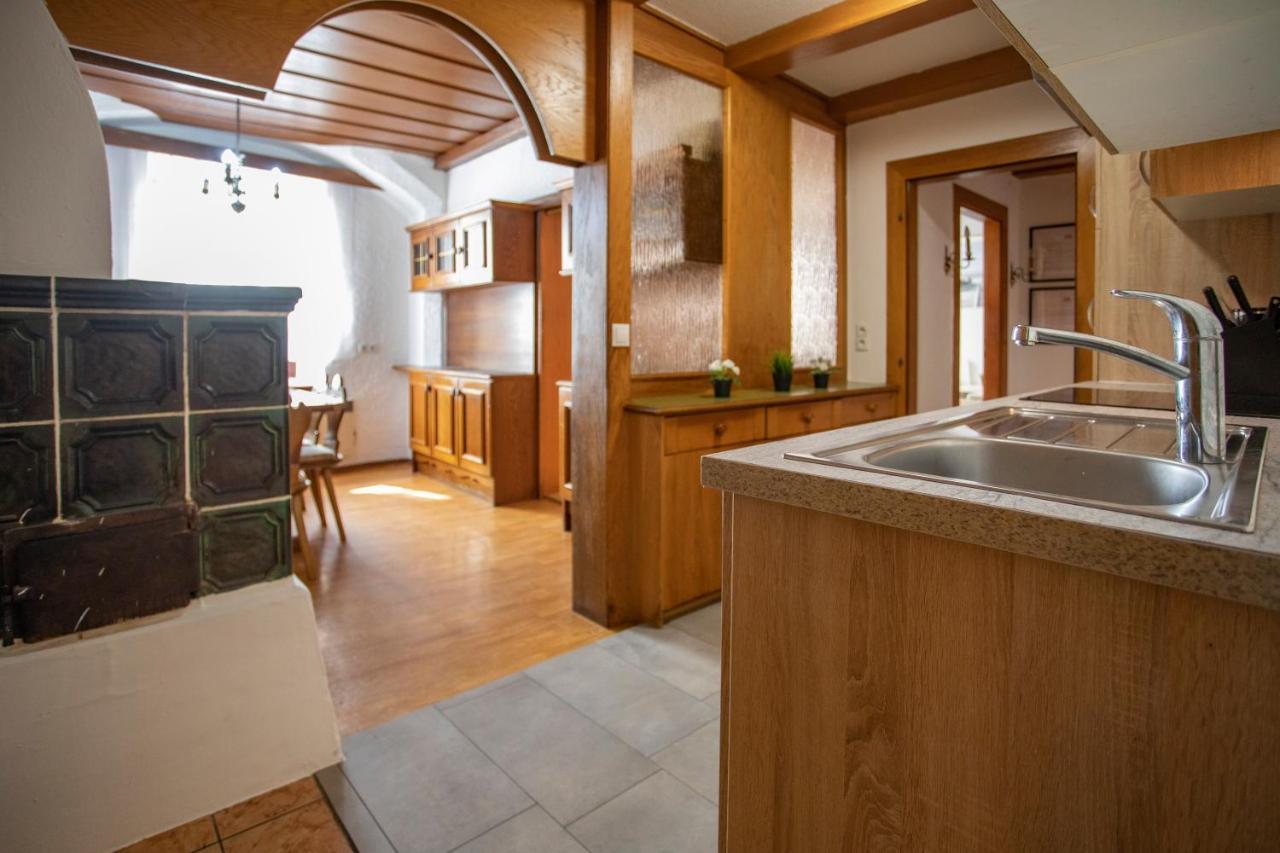 Traditional Old Town Apartment Hall in Tirol Exteriér fotografie