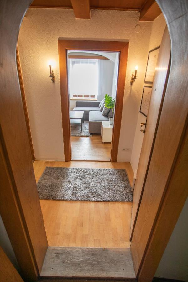 Traditional Old Town Apartment Hall in Tirol Exteriér fotografie